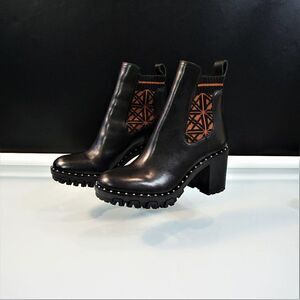 Antonio Melani Chunky Lug Sole Booties 20th Anniversary Collection Mikee Logo